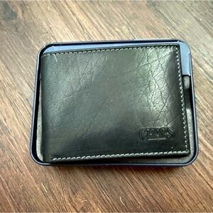 Chaps Classic Black Wallet